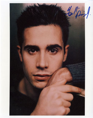 FREDDIE PRINZE JR. AUTOGRAPH on PORTRAIT PHOTO Scooby