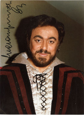LUCIANO PAVOROTTI AUTOGRAPH on OPERA PHOTOGRAPH