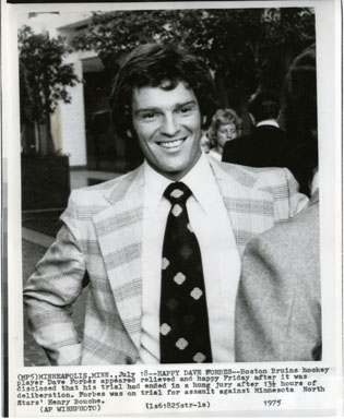 DAVE FORBES (HOCKEY) - VINTAGE STILL (1975)