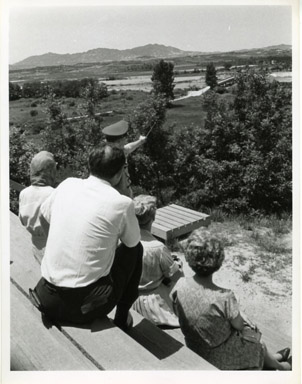 AP NEWS PHOTO: MILITARY GUIDE / PANMUNJOM, KOREA 1966