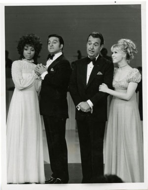 TENNESSEE ERNIE FORD/DIAHANN CARROLL VINTAGE PHOTO 1971