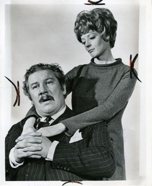 HOT MILLIONS (1968) VINTAGE PUB PHOTO USTINOV MAGGIE SMITH