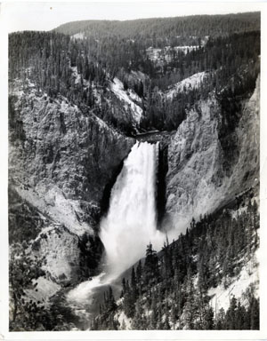 NEWS PHOTO: YELLOWSTONE NATIONAL PARK: LOWER FALLS 1936