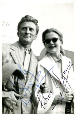 KIRK DOUGLAS / PATRICE WYMORE - SIGNED PHOTO circa 1952