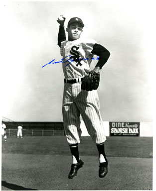 LUIS APARICIO (SHORTSTOP) - AUTOGRAPHED PHOTO WHITE SOX