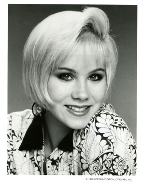 CHRISTINA APPLEGATE - VINTAGE STILL (1986) KELLY BUNDY