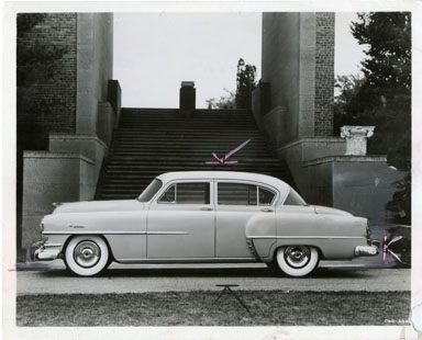 NEWS PHOTO: CHRYSLER WINDSOR DE LUXE SEDAN (1952)
