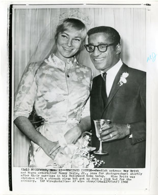SAMMY DAVIS JR / MAY BRITT - VINTAGE WEDDING STILL 1960