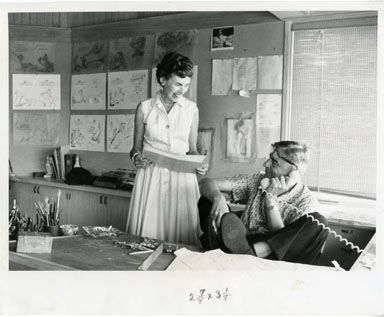 NEWS PHOTO: TED & HELEN GEISEL (DR. SEUSS) (1974) 