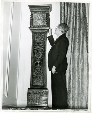 NEWS PHOTO: CHARLES R. DEAN / 18th CENTURY CLOCK (1939)