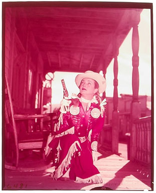 ANNIE OAKLEY PHOTO CVR COLOR TRANSPARENCY/GAIL DAVIS (1)