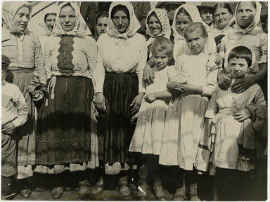 NEWS PHOTO: IMMIGRANTS IN NEW YORK CITY (1920)