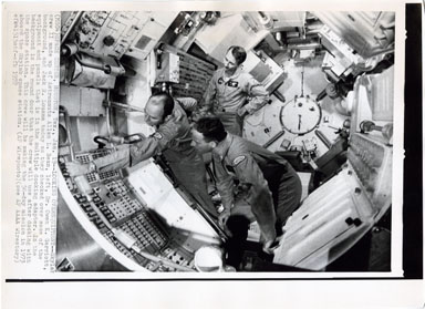 AP NEWS PHOTO: SKYLAB II CREW - VINTAGE PHOTOGRAPH 1972
