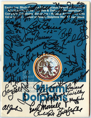 MIAMI DOLPHINS PERFECT SEASON SIGNED YEARBOOK DON SHULA