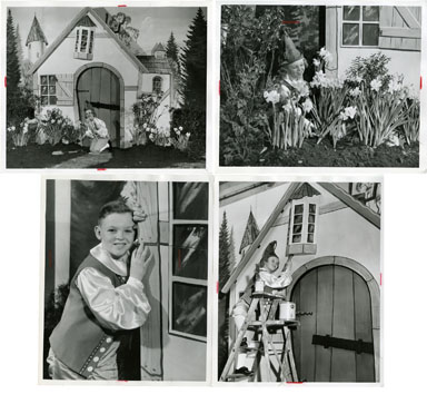 NEWS PHOTO: FLOWER SHOW - VINTAGE STILLS 1953 JOHN MOIR