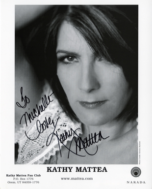 KATHY MATTEA AUTOGRAPH on PORTRAIT PHOTOGRAPH